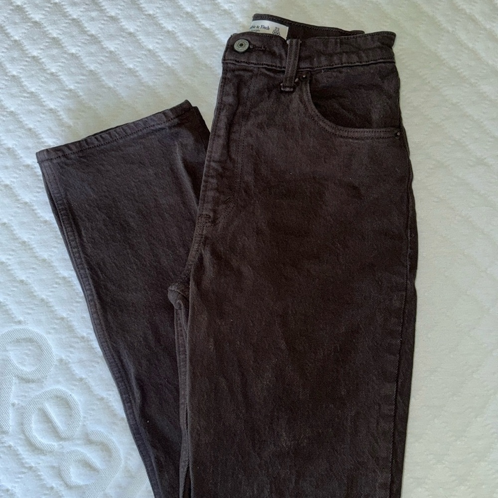 NWOT Espresso A&F High Rise Straight Denim